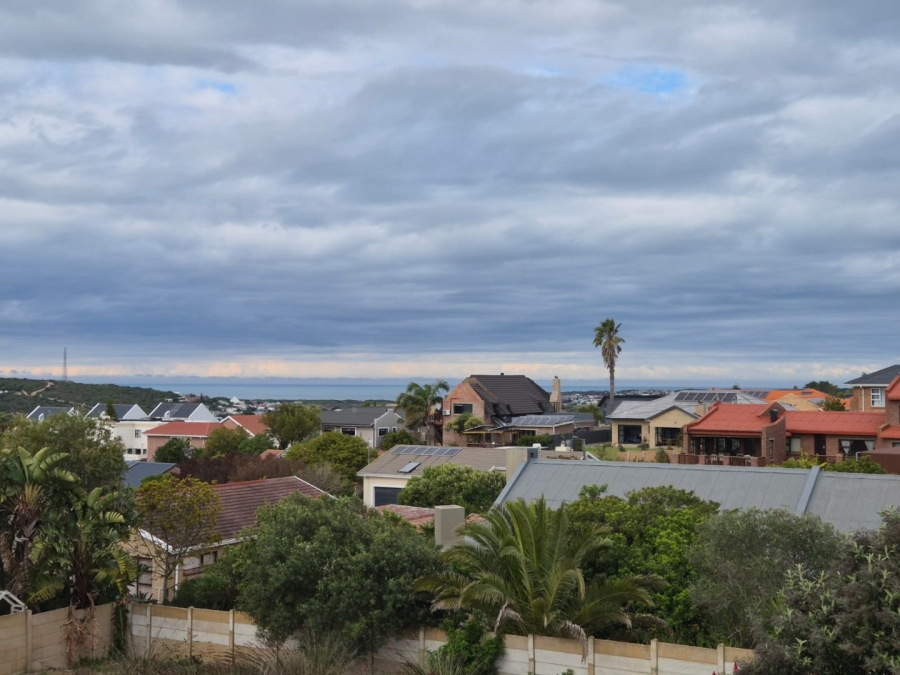 4 Bedroom Property for Sale in Stilbaai Wes Western Cape